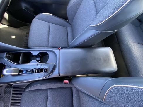 Used 2023 Toyota Crown XLE AWD/4WD image 20