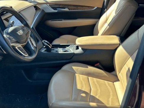 Used 2023 Cadillac XT5 Sportv w/ Platinum Package image 11