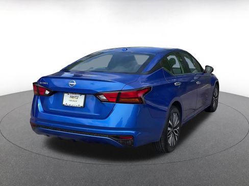 Used 2025 Nissan Altima 2.5 SV image 12