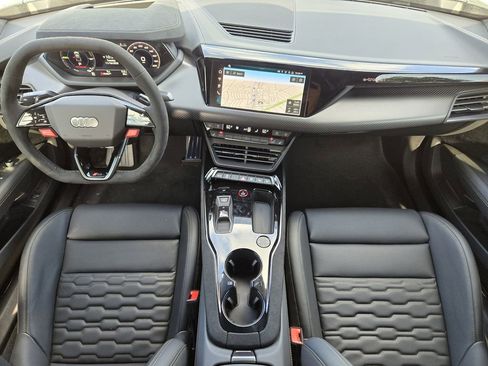 New 2026 Audi RS e-tron GT performance image 28