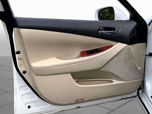 Used 2011 Lexus ES 350 FWD image 18