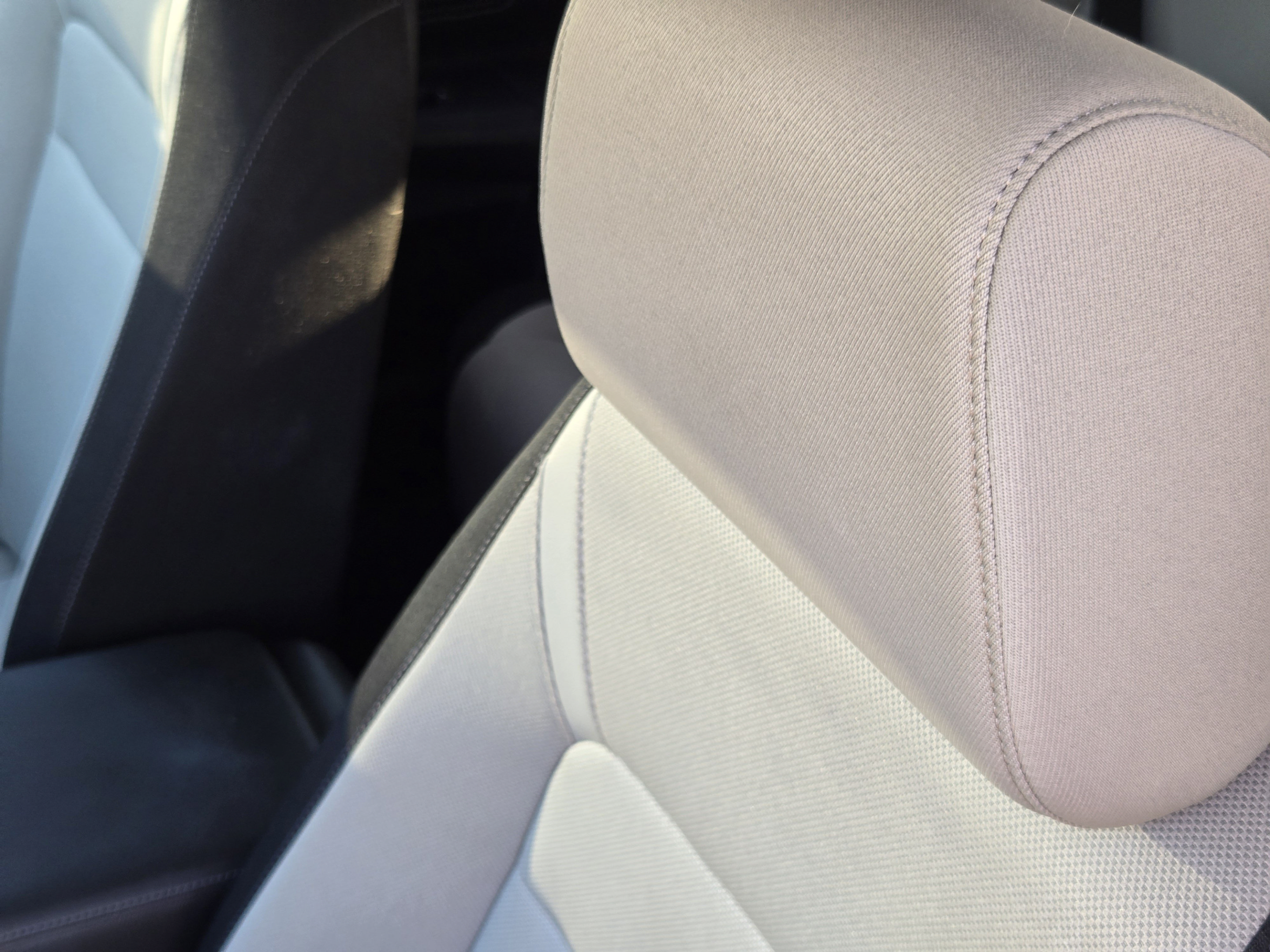 Used 2025 Honda CR-V EX image 11