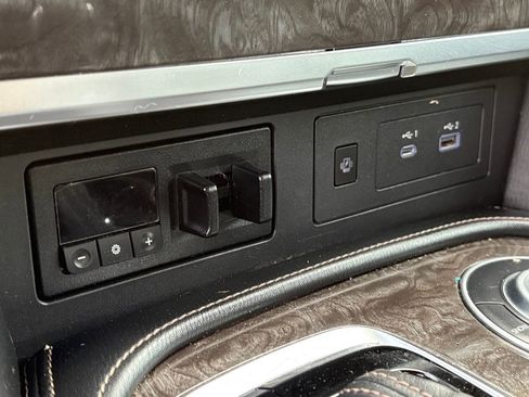 Used 2022 Nissan Armada Platinum w/ Captain's Chairs Package image 25