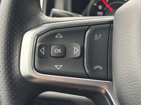 New 2026 RAM 1500 4x4 Crew Cab image 25