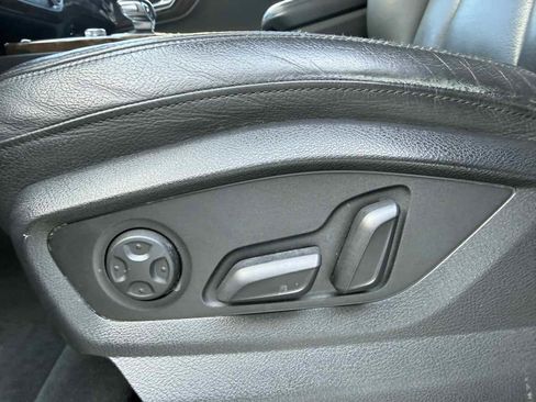 Used 2017 Audi Q7 3.0T Premium Plus image 16