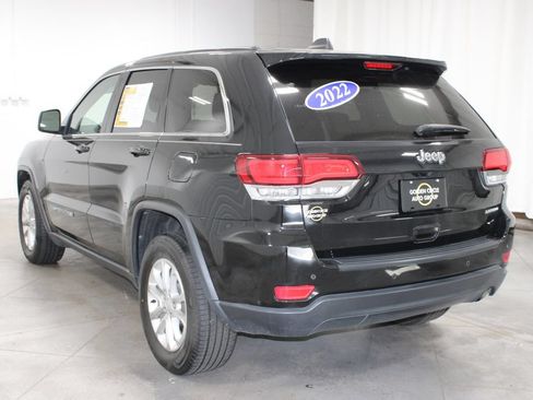 Used 2022 Jeep Grand Cherokee Laredo X RWD image 7