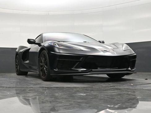 Used 2024 Chevrolet Corvette Stingray Coupe w/ Z51 Performance Package RWD image 27