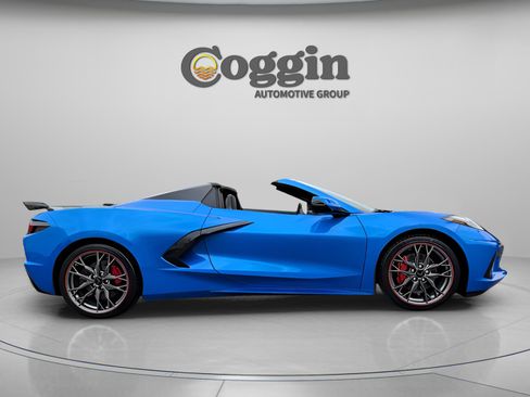 New 2026 Chevrolet Corvette Stingray Convertible w/ 1LT image 3