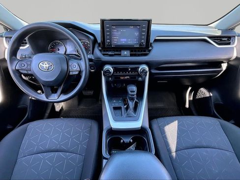 Used 2020 Toyota RAV4 XLE image 8