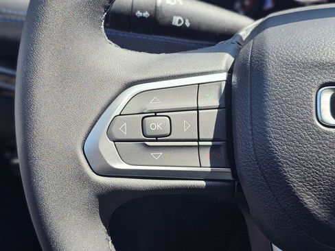 New 2026 Jeep Compass Latitude AWD/4WD image 13