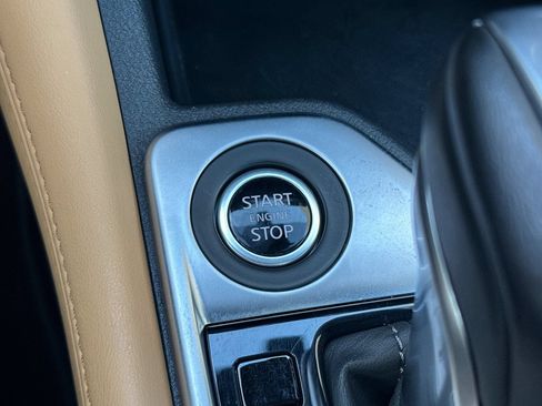 Used 2025 Nissan Sentra SV w/ SV Premium Package FWD image 23
