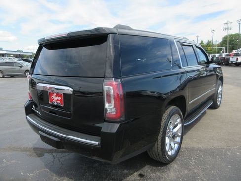 Used 2019 GMC Yukon XL Denali w/ Open Road Package AWD/4WD image 5