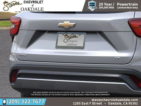 New 2026 Chevrolet Trax LT w/ Driver Confidence Package FWD image 14