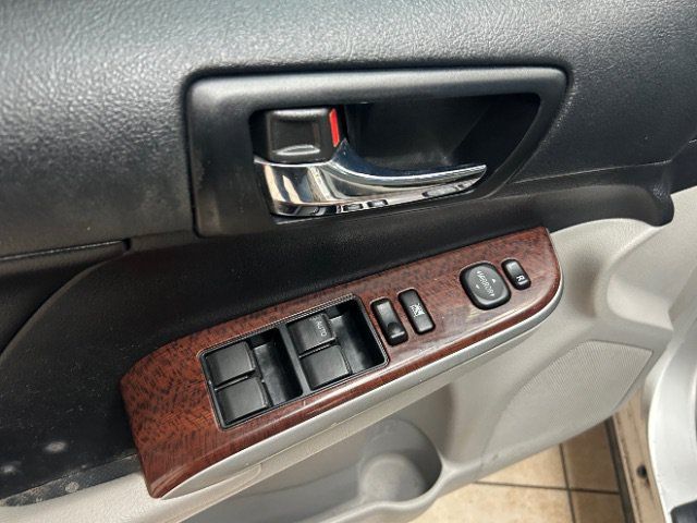 Used 2013 Toyota Camry XLE FWD image 6