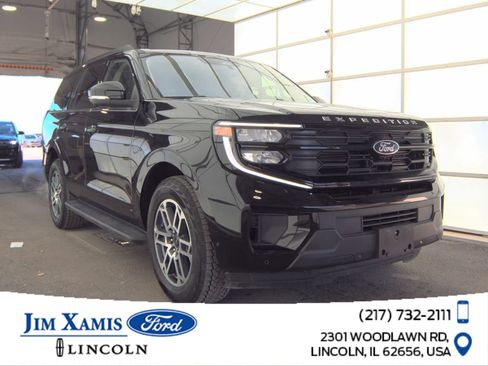 Used 2025 Ford Expedition Active image 1
