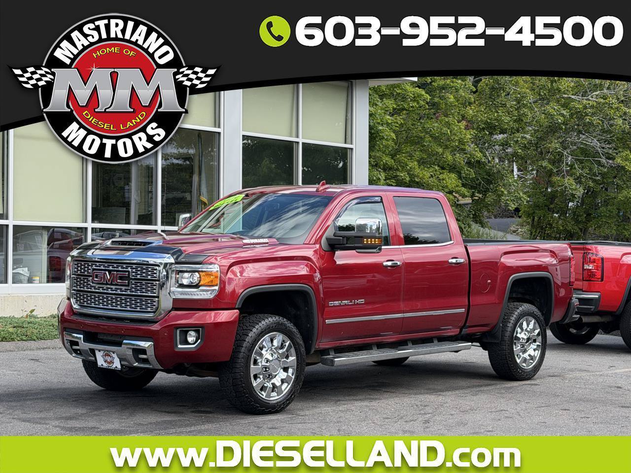 Used 2019 GMC Sierra 2500 Denali w/ Duramax Plus Package AWD/4WD image 1