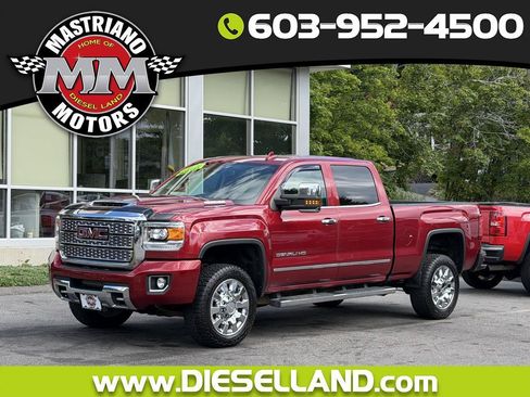 Used 2019 GMC Sierra 2500 Denali w/ Duramax Plus Package AWD/4WD image 1