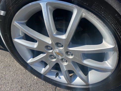 Used 2009 Chevrolet Malibu LTZ w/ HFV6 Engine Package image 9