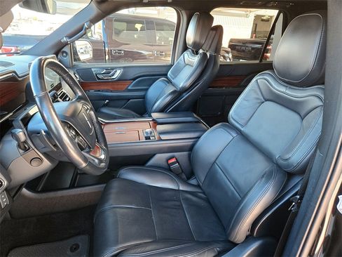 Used 2024 Lincoln Navigator Reserve image 25