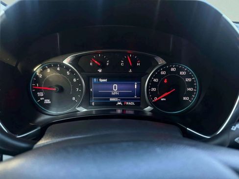 Used 2021 Chevrolet Equinox LT image 19