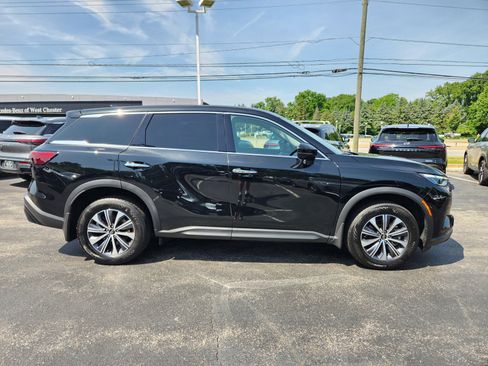 Certified 2025 INFINITI QX60 Pure w/ Cargo Package AWD/4WD image 6