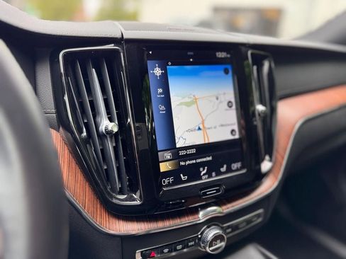 Used 2020 Volvo XC60 T6 Inscription w/ Protection Package AWD/4WD image 16