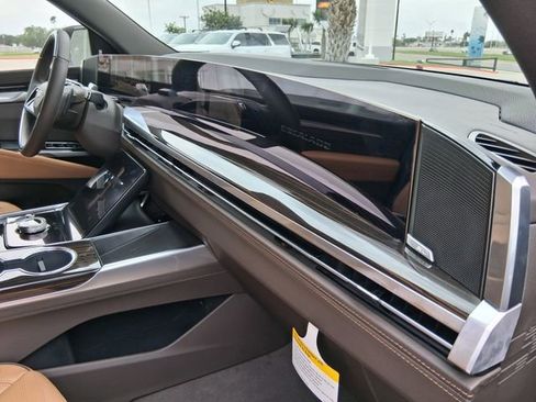 New 2026 Cadillac Escalade ESV Luxury RWD image 15
