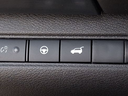Used 2025 Nissan Pathfinder SL AWD/4WD image 29