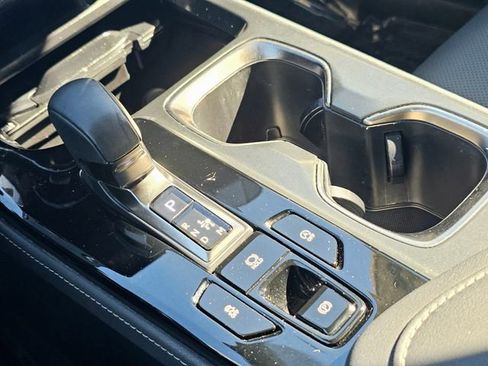 Used 2024 Lexus NX 250 FWD w/ Towing Package (2000 Lbs) image 37