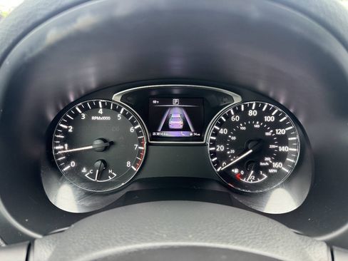 Used 2016 Nissan Altima 2.5 SL w/ Moonroof Package FWD image 17