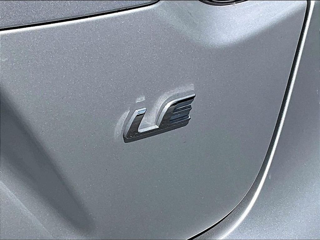 Used 2026 Toyota Corolla LE FWD image 28