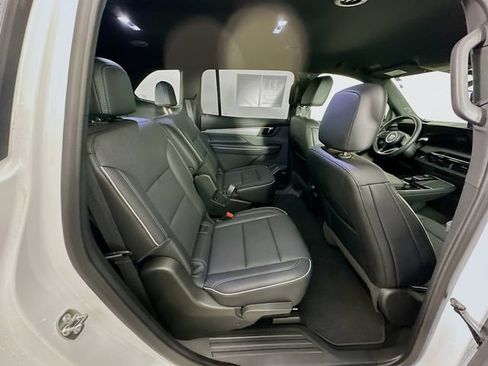 Used 2026 Buick Enclave Preferred FWD image 34