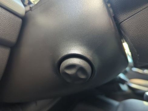 Used 2020 Cadillac XT4 Premium Luxury image 39