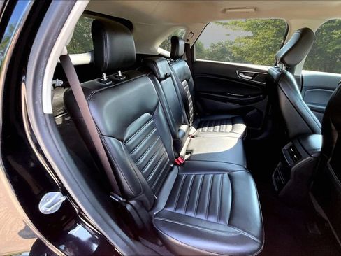 Used 2020 Ford Edge SEL AWD/4WD image 27