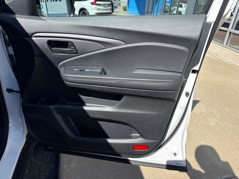 Used 2023 Honda Passport TrailSport image 46