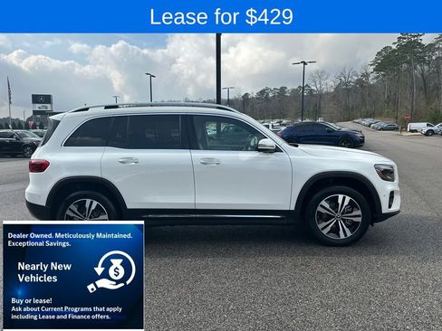 Used 2025 Mercedes-Benz GLB 250 4MATIC image 13