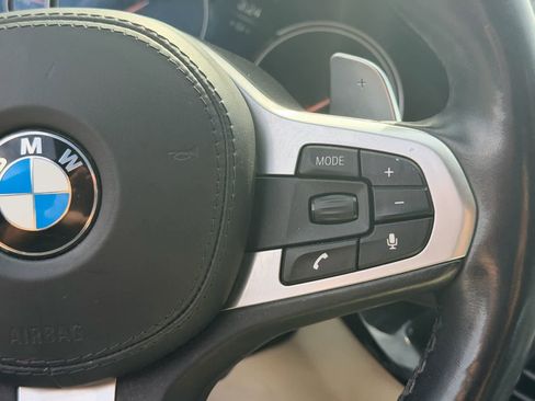 Used 2018 BMW M550i xDrive image 12