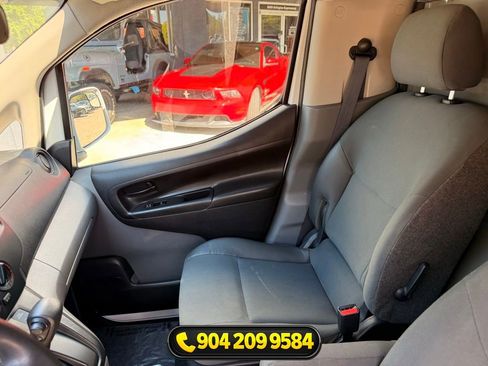 Used 2014 Nissan NV200 SV w/ Exterior Appearance Package FWD image 24
