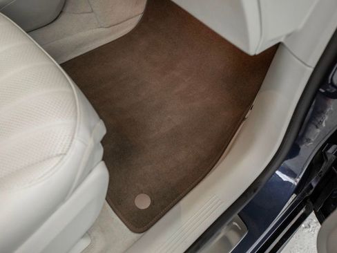 Used 2023 Mercedes-Benz EQS 450+ 4MATIC SUV w/ AMG Line Exterior Package image 32