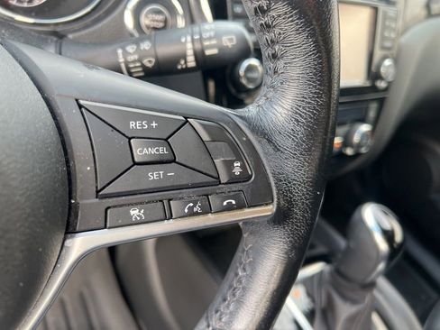 Used 2017 Nissan Rogue Sport SL w/ SL Premium Package image 23