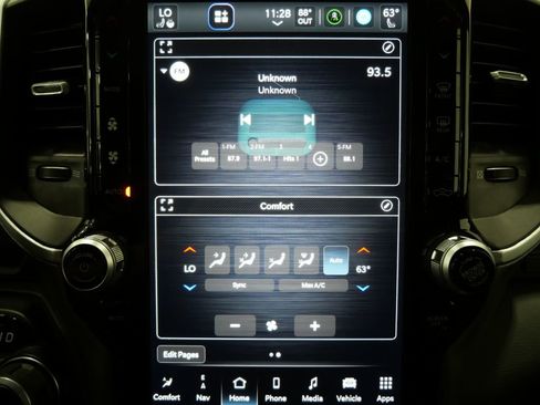 Used 2023 RAM 1500 Big Horn AWD/4WD image 16