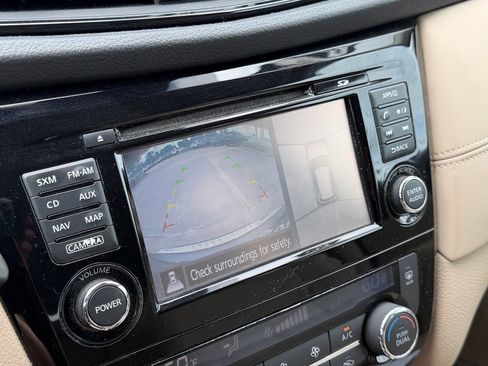 Used 2017 Nissan Rogue SL w/ SL Premium Package FWD image 22