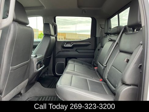 Used 2023 GMC Sierra 1500 SLT w/ SLT Convenience Package AWD/4WD image 6