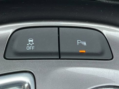 Used 2020 Chevrolet Malibu LT FWD image 26