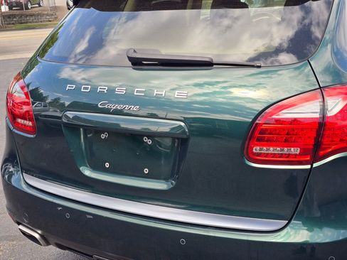 Used 2014 Porsche Cayenne AWD/4WD image 14