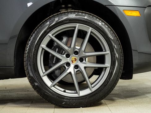New 2026 Porsche Macan AWD/4WD image 39