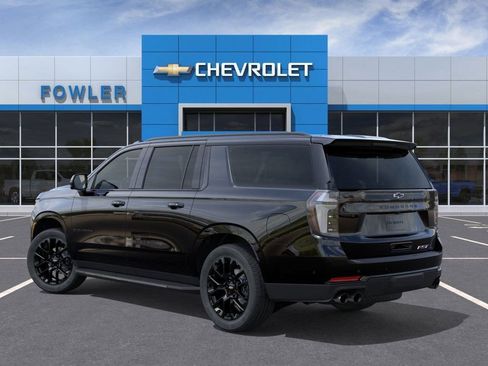 New 2026 Chevrolet Suburban RST image 3