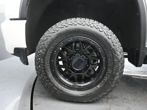 Used 2022 Chevrolet Silverado 2500 High Country w/ Safety Package II image 76