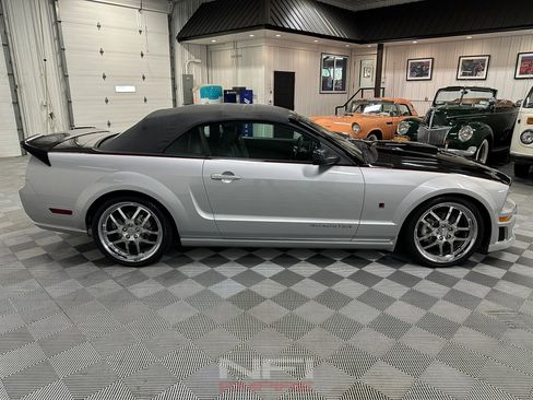 Used 2007 Ford Mustang GT Premium image 13
