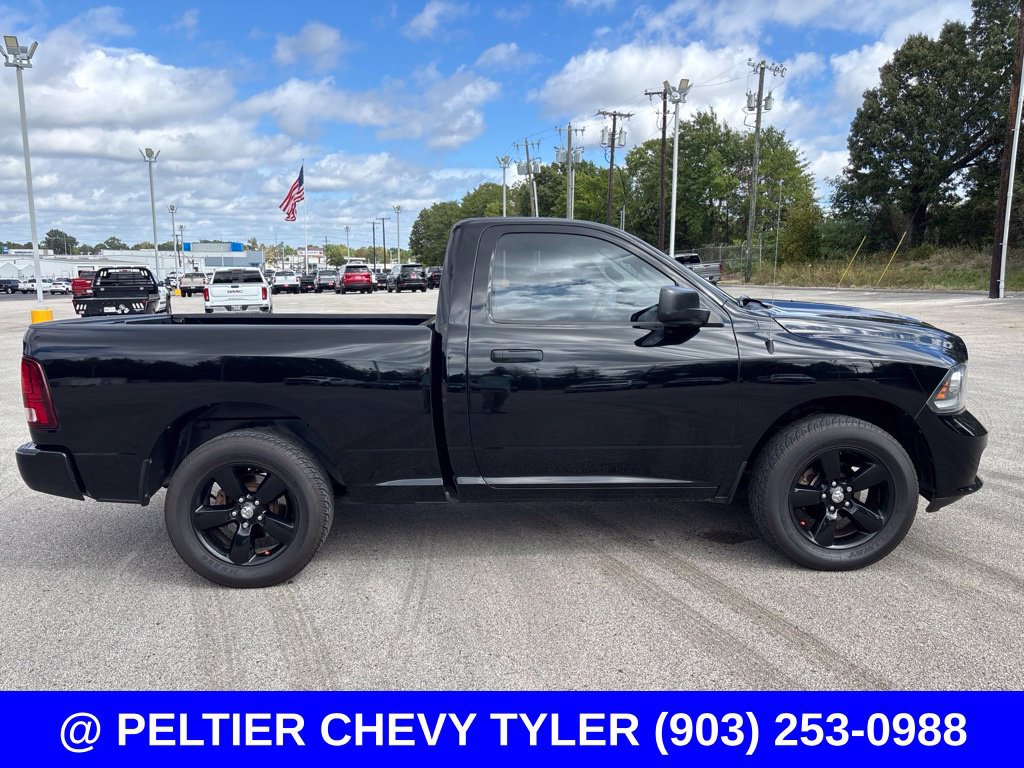 Used 2014 RAM 1500 Express RWD image 9